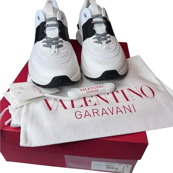 NWT Valentino Rockstud Sneakers (44/11) - Picture 2 of 7